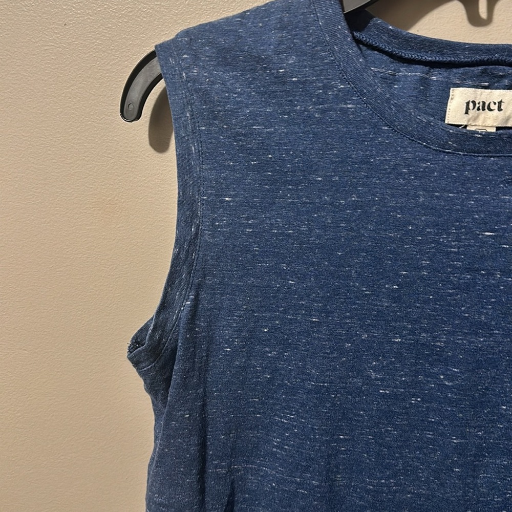 🌼PACT‎ 100% Organic sleeveless blue TSHIRT. Size S - Picture 4 of 6